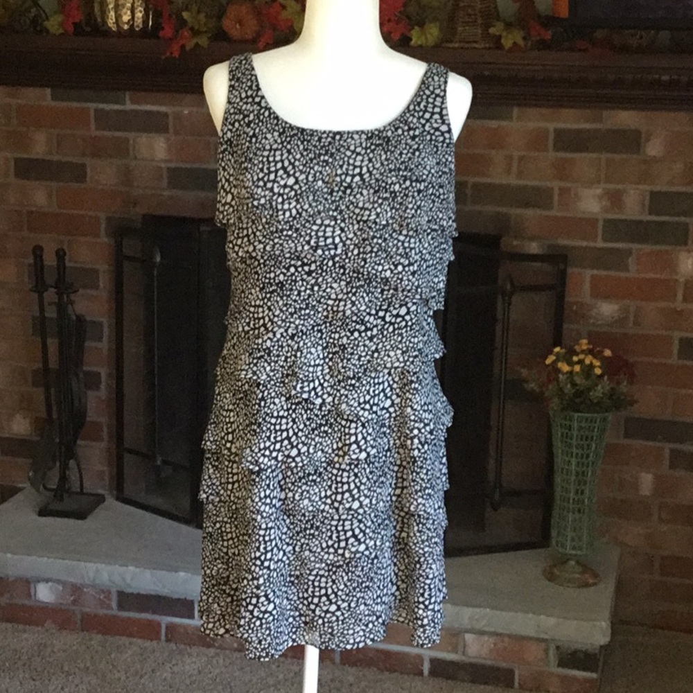 Ruffled black and white abstract print dress